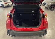 Toyota C-HR 8