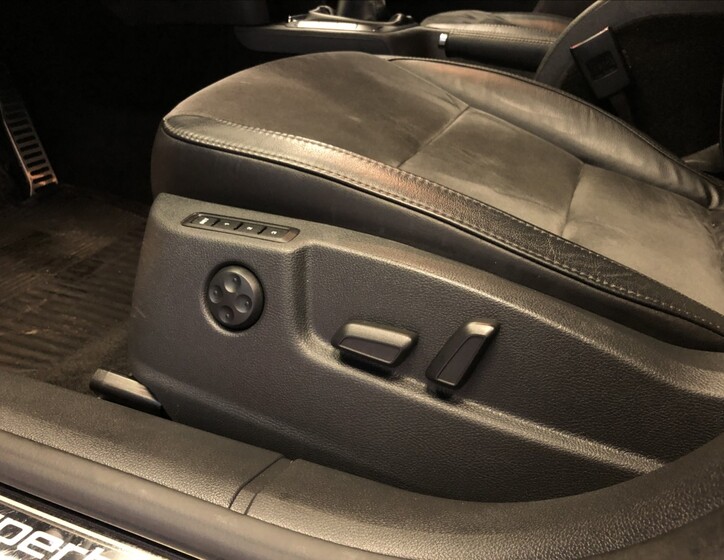 Škoda Superb 30