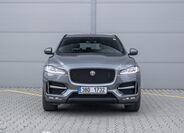 Jaguar F-Pace 2