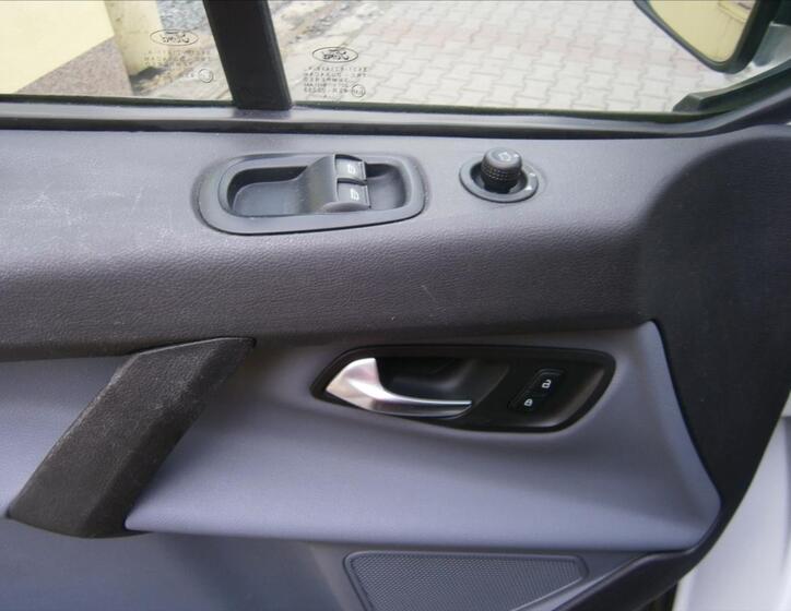 Ford Transit Custom 17