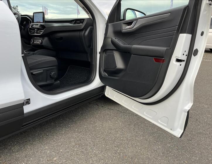 Ford Kuga 48