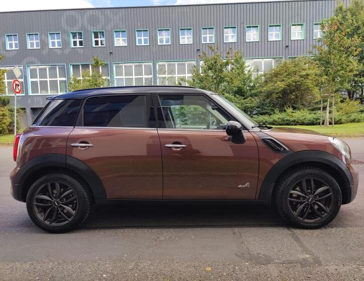 Mini Countryman 6