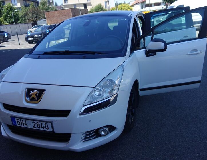 Peugeot 5008 15