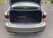 Lexus IS 300h 6