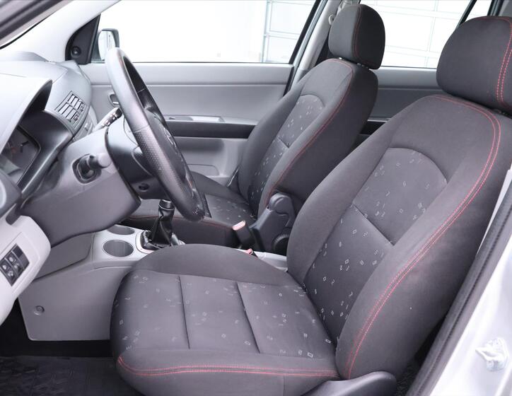 Mazda 2 11