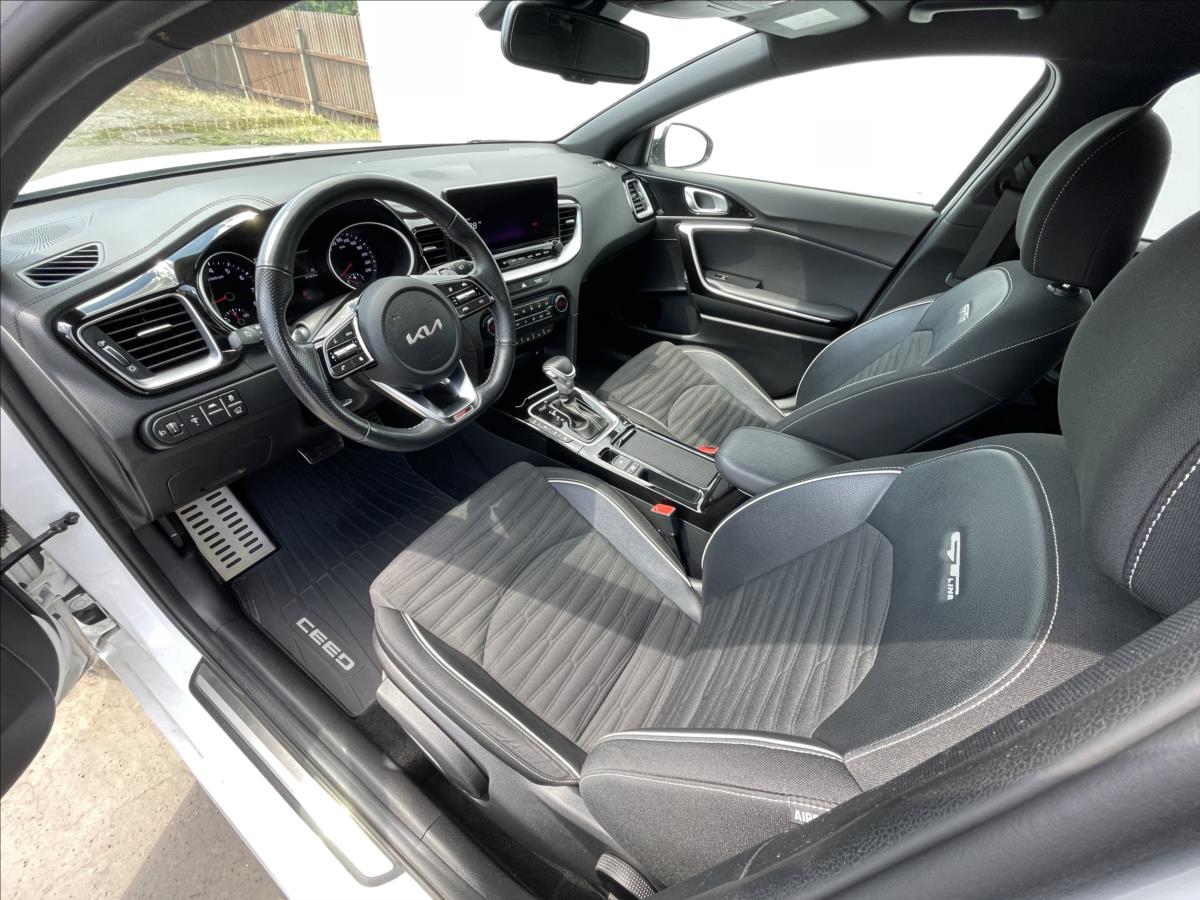 KIA ProCeed