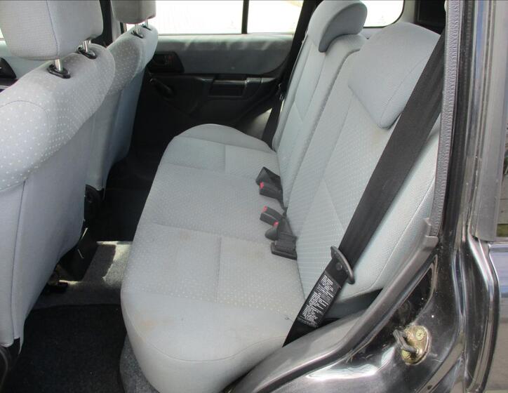 Mitsubishi Pajero Pinin 8