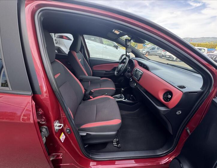 Toyota Yaris 10