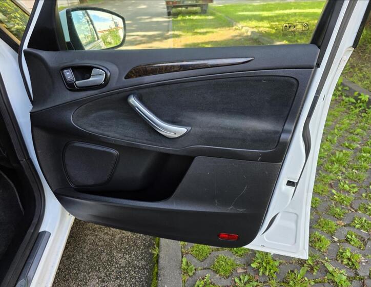 Ford Galaxy 30