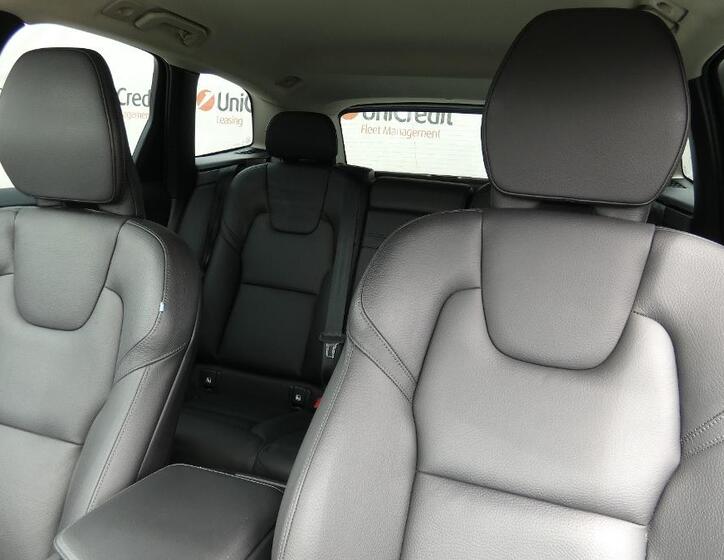 Volvo XC60 7