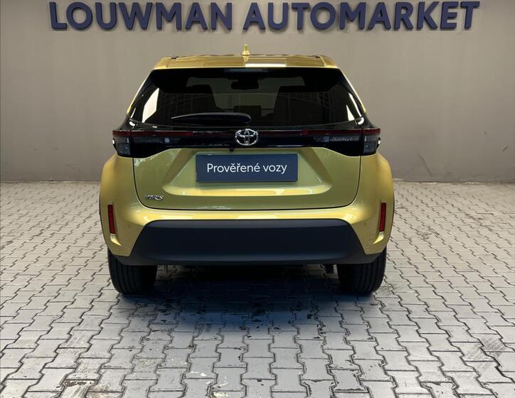 Toyota Yaris Cross 14