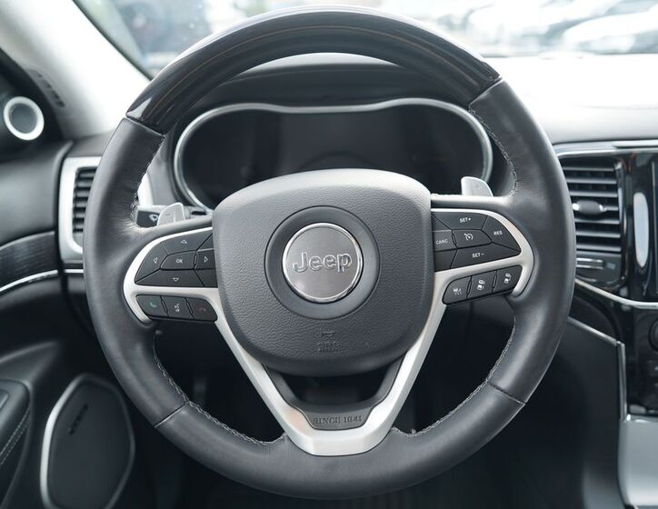 Jeep Grand Cherokee 36