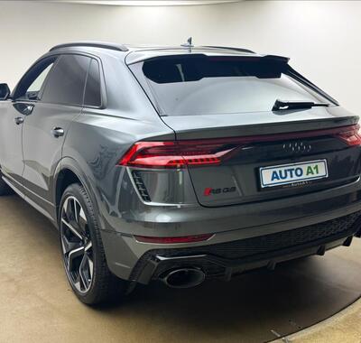 Audi RS Q8 6