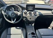 Mercedes-Benz GLA 9