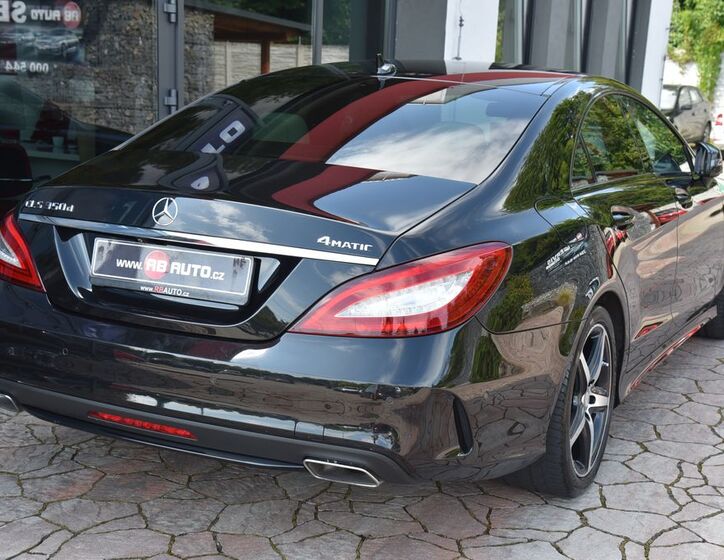 Mercedes-Benz CLS 8