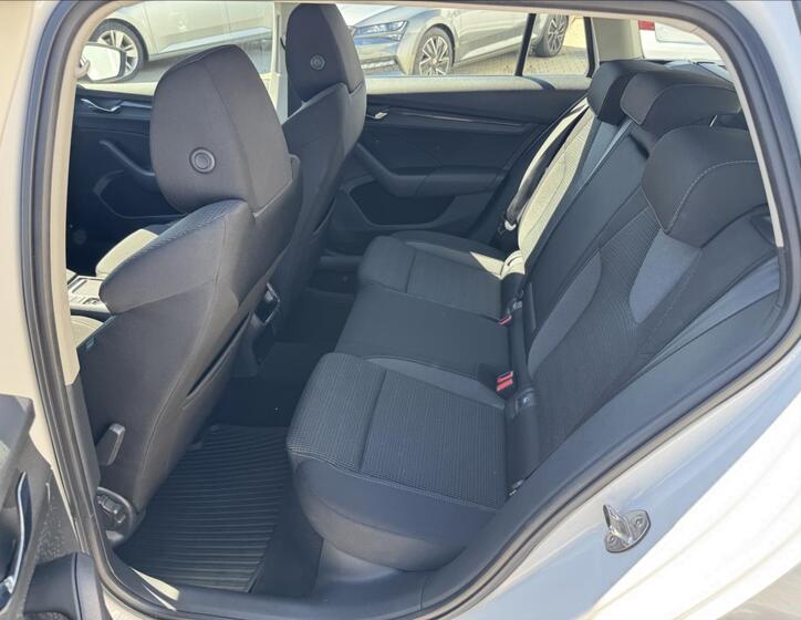 Škoda Octavia 10