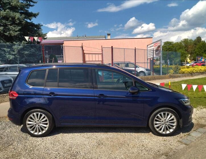 Volkswagen Touran 4