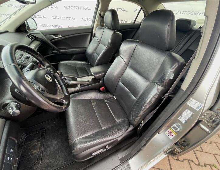 Honda Accord 12