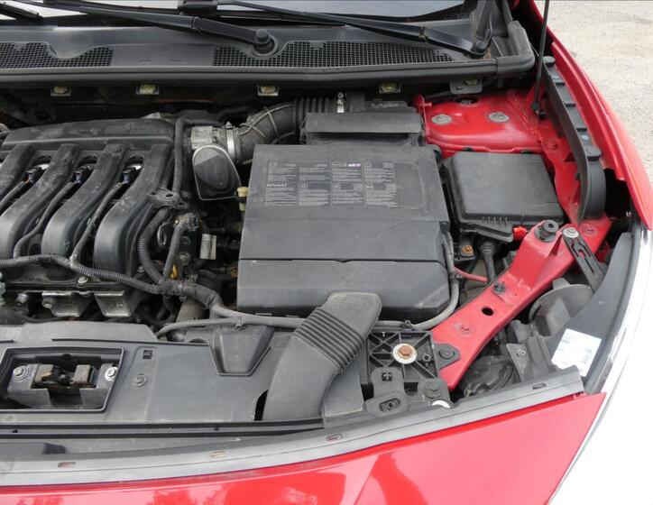 Renault Fluence 32