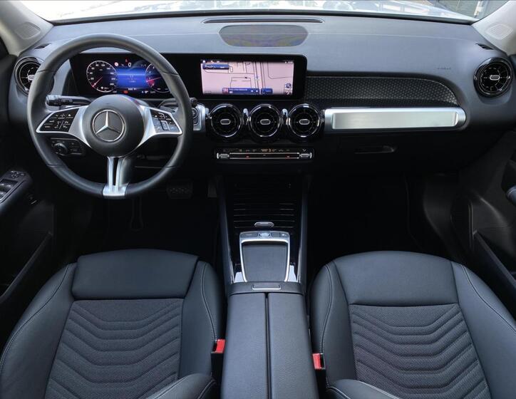 Mercedes-Benz GLB 12