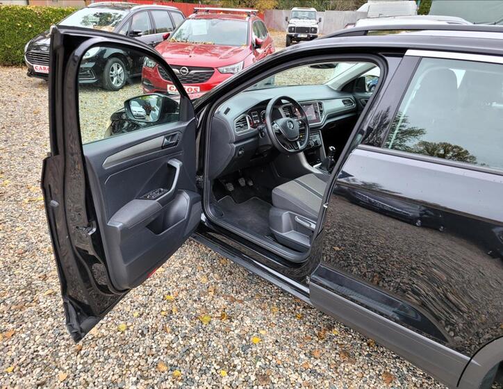 Volkswagen T-Roc 7