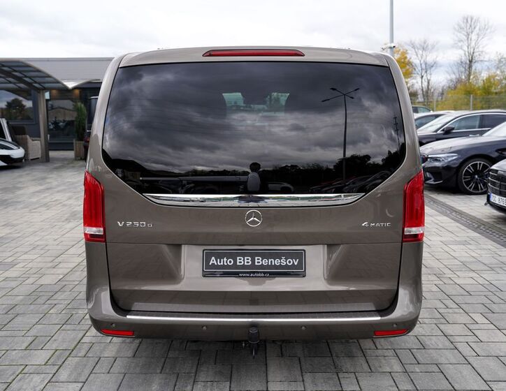 Mercedes-Benz Třídy V 5