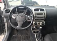 Toyota Urban Cruiser 21