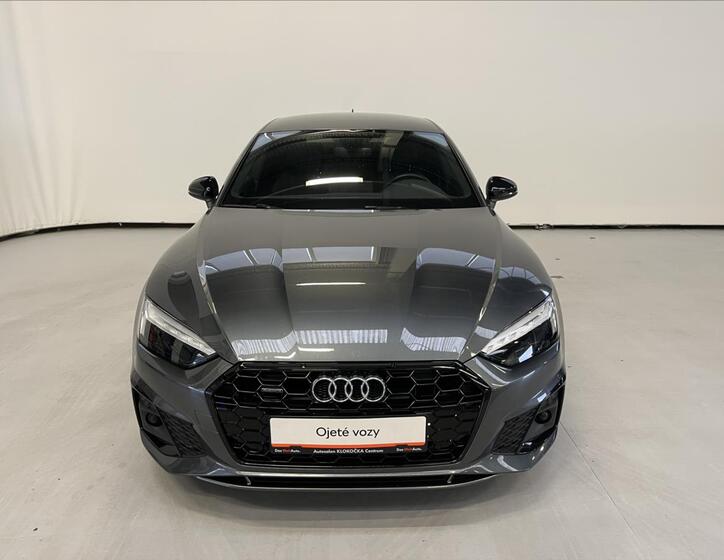 Audi A5 4