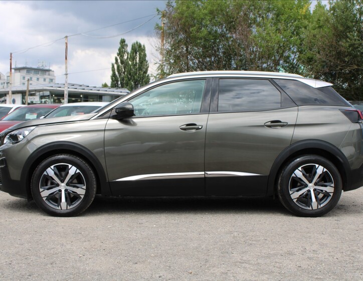 Peugeot 3008 8