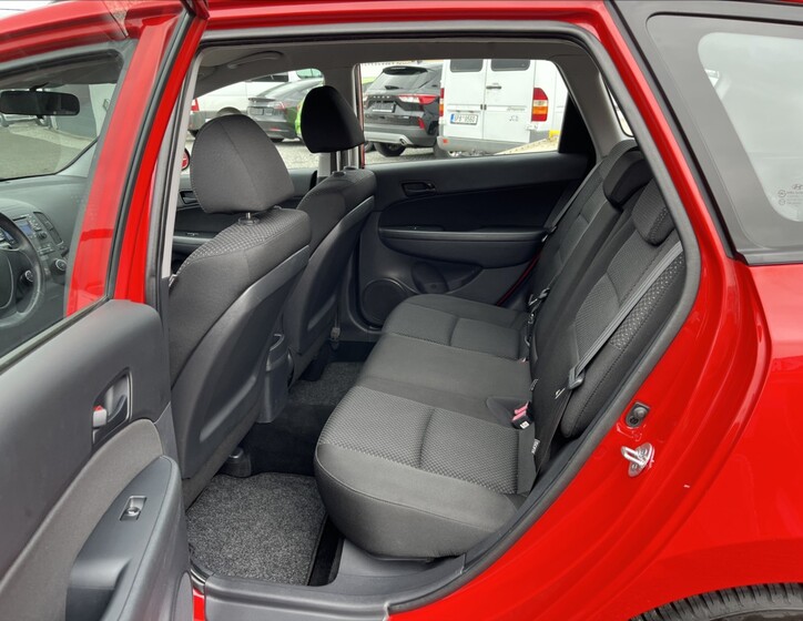 Hyundai i30 17