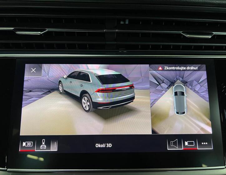 Audi Q8 16