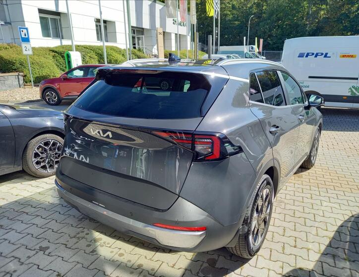 KIA Ostatní 8