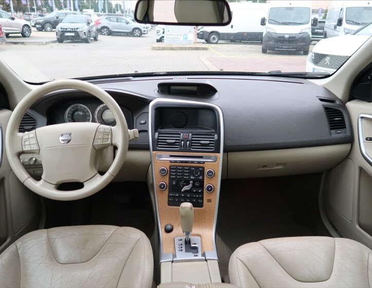 Volvo XC60 13
