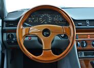 Mercedes-Benz 124 20