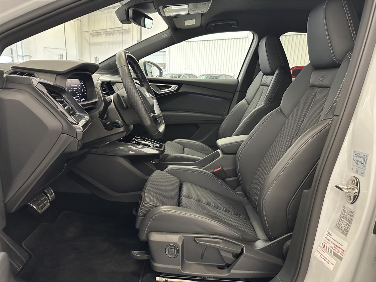 Audi Q4