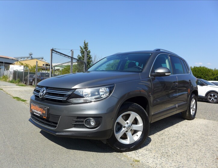 Volkswagen Tiguan 1