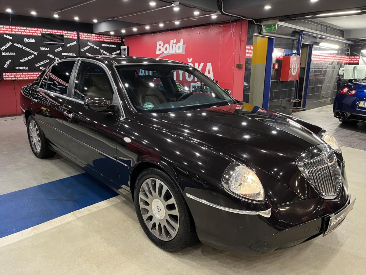 Lancia Thesis
