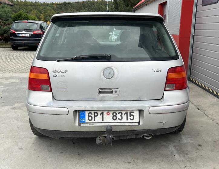 Volkswagen Golf 4