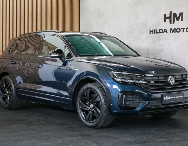 Volkswagen Touareg 1