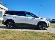 Peugeot 5008 10