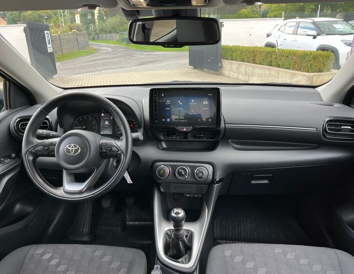Toyota Yaris 18