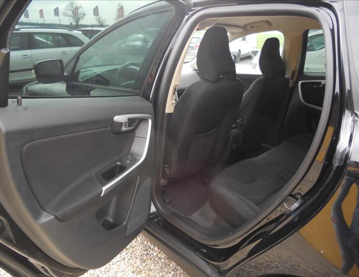 Volvo XC60 15