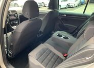 Volkswagen Golf 17