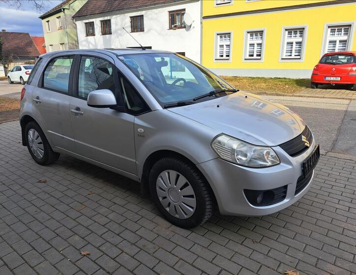 Suzuki SX4 15