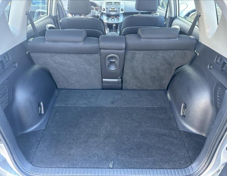 Toyota RAV4 5