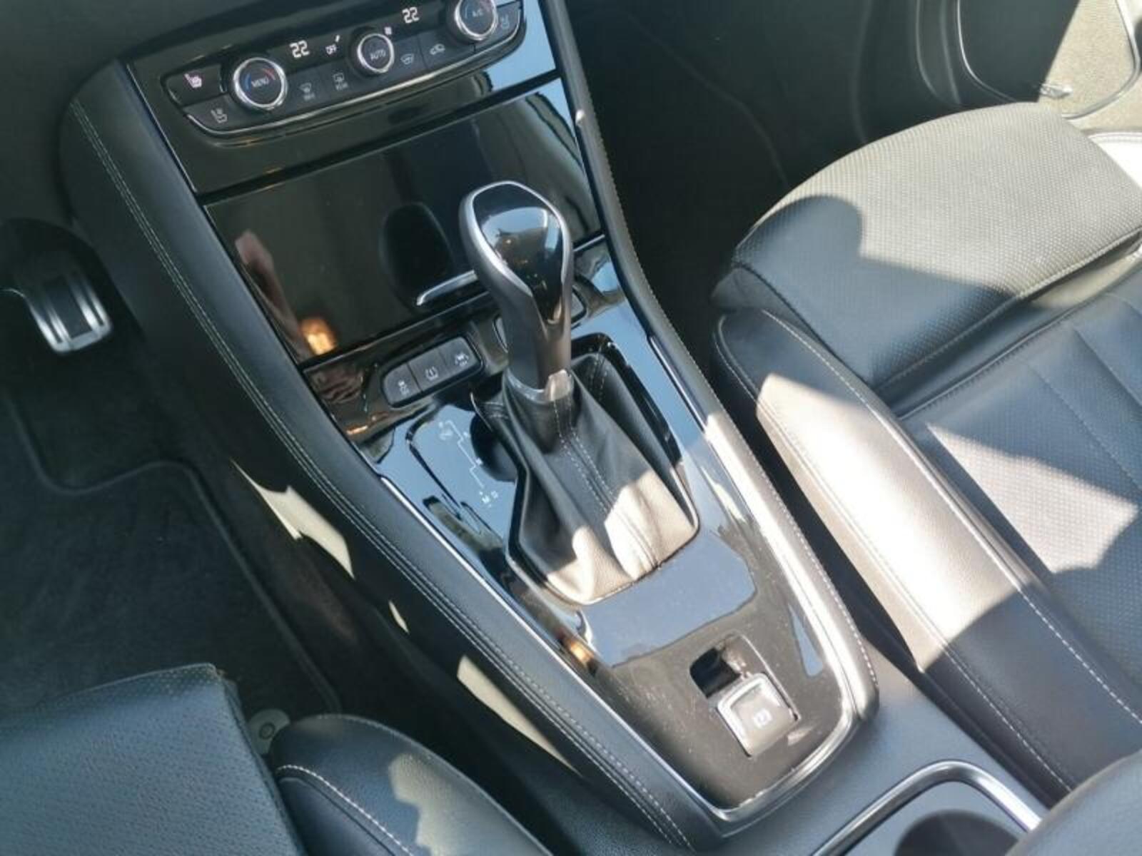 Opel Grandland X 12