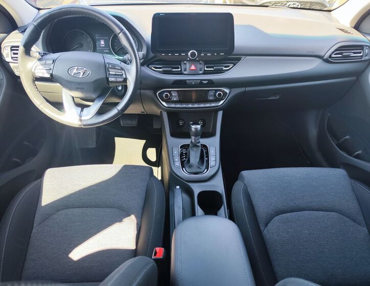 Hyundai i30 12