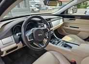 Jaguar XF 11