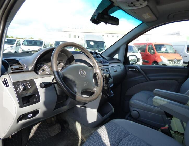 Mercedes-Benz Viano 9