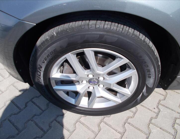 Volvo XC60 5